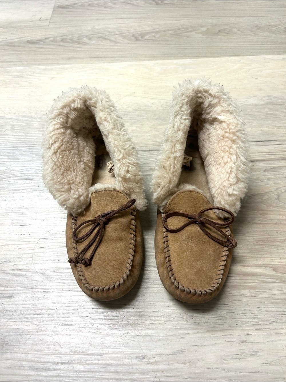 UGG Alena Slippers Sheepskin Moccasin Booties Women’s US 9 EU 40 Chestnut Suede - Picture 10 of 12